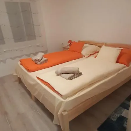 Lotusz Apartment